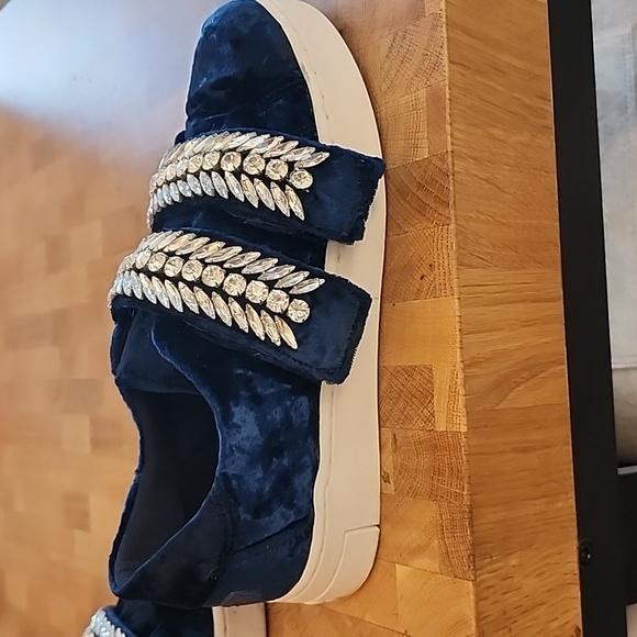 Suecomma Bonnie Crystal Embellished Royal Blue Velvet Low Top Sneakers Size 8 - Picture 7 of 11